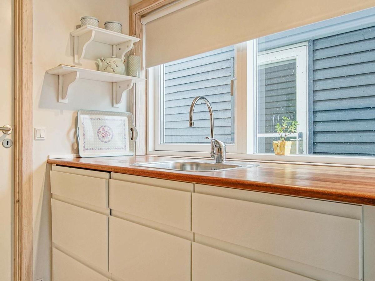 4 Person Holiday Home In Gudhjem Esterno foto